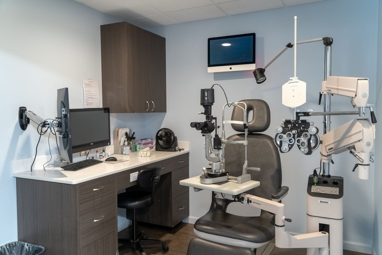 Exam room at Eye Physicians & Surgeons of Arizona